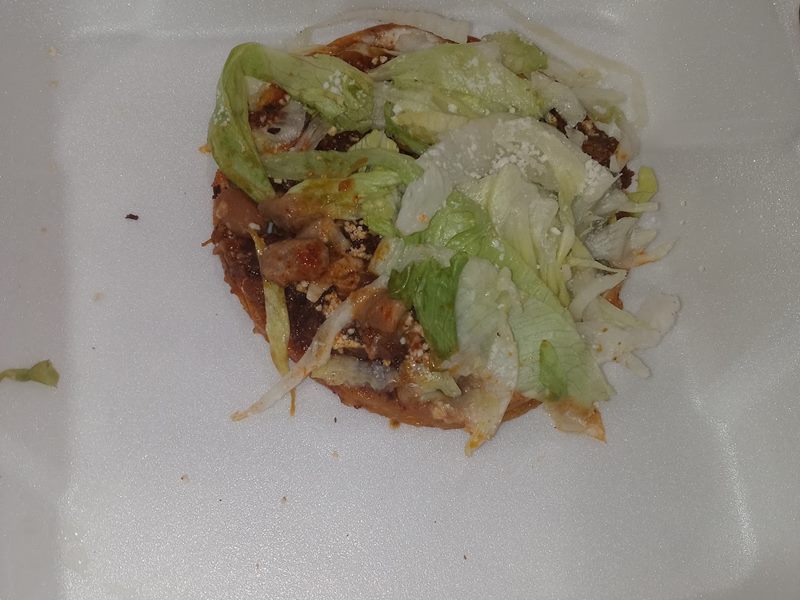 El Lorito food